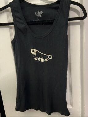 Olivia Rodrigo ‘sour’ tank top